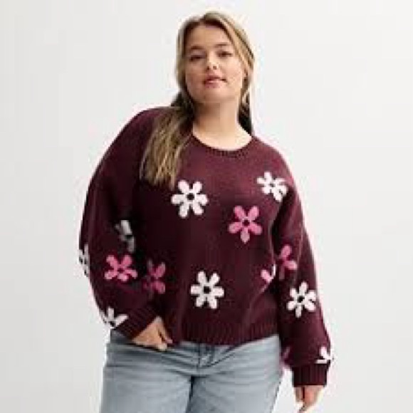 Cozy Pullover Pink And White Flower Sweater - Picture 1 of 5
